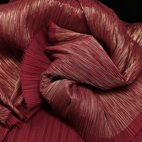 Tissu en maille fantôme plissé en feuille d'or moulable au mètre pour la couture de costumes de scène, la confection de robes et les projets de mode DIY