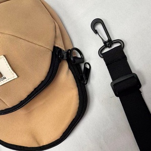 Bolso <span class=keywords><strong>Bandolera</strong></span> de <span class=keywords><strong>Lona</strong></span> Mini al por Mayor, Estilo Gorra Moderno Unisex, Versátil para <span class=keywords><strong>Hombre</strong></span> y Mujer, Bolso de Hombro Único, Bolsa Portátil para Teléfono - Product Image 4