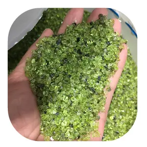 Wholesale Olivine crystal gravels natural quartz green peridot crystal chips for home decoration