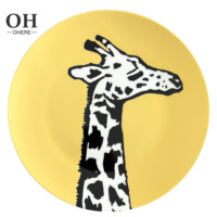 Service de table en porcelaine fine série animale Girafe, décor jaune mat, assiettes de présentation en céramique pour location événementielle