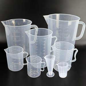 Misurino in Plastica PP Rinforzato con Scala, Cilindro Graduato per Uso Domestico e Pasticceria, Strumento di Misurazione per Negozi di Tè al Latte - Product Image 1