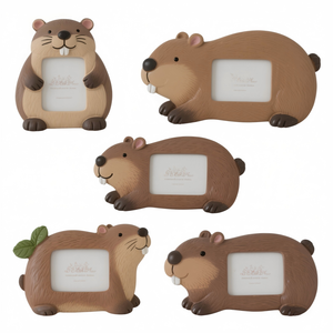 Soporte para Botellas de <span class=keywords><strong>Vino</strong></span> de Resina con Forma de Capibara - Adorable Botellero 3D con Corona de Flores, Decoración Creativa para Bar y Mesa de Cocina - Product Image 2