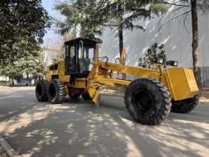 เครื่องจักรก่อสร้างที่ใช้ในการเกรดมอเตอร์พร้อมส่วนประกอบหลัก-กระปุกเกียร์และเครื่องยนต์รับประกัน1ปี - Product Image 3