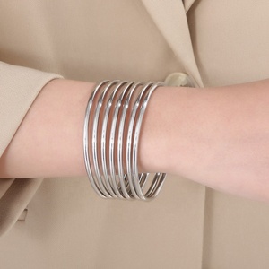 Hot Bán Đồ Trang Sức Thời Trang Mạ Vàng Thép Không Gỉ Đơn Giản 3Mm Vòng Tròn <span class=keywords><strong>Bangle</strong></span> Mịn Đồng Bằng Vòng Đeo Tay 7-Mảnh <span class=keywords><strong>Bangle</strong></span> <span class=keywords><strong>Set</strong></span> Cho Phụ Nữ - Product Image 6