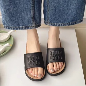 Sandales de plage unisexes en cuir véritable de haute qualité, légères, anti-odeur, antidérapantes, pour l'hiver et l'été - Product Image 1