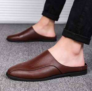 Vente en gros de chaussures en cuir décontractées pour hommes et de pantoufles à la mode pour l'été 2025 - Product Image 2