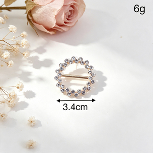 Broche ovale en strass 32*21mm en gros, broche décorative en métal doré avec boucle coulissante pour écharpe, châle et accessoires vestimentaires - Product Image 2