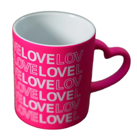 Mug en porcelaine 11 oz vierge pour sublimation, tasse en céramique mate fluorescente avec poignée en forme de cœur pour le bricolage (thé/café)