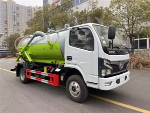 Best Value Dongfeng 4X2 4000 Liters Vacuum Tanker Truck for Sewer Waste Collection - Product Image 2