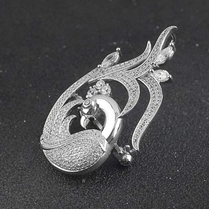 เข็มกลัดหรูหราประดับเพชรซิร์คอน ดีไซน์เกาหลี รูปหงส์ ผลิตจากทองแดงฝังเพชรซิร์คอน คุณภาพสูง ขายส่งจากโรงงาน เหมาะสำหรับทั้งชายและหญิง แฟชั่นเข็มกลัดติดเสื้อ - Product Image 2