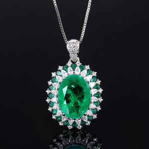 Juego de Joyería de Alta Calidad Ecológico con Circonita Cúbica Verde Esmeralda de Corte Ovalado en Oro y Cobre de 12*16MM, Collar, Aretes y Anillo para Boda - Product Image 4