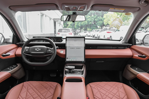 Changan Qiyuan A05 2024 70 <span class=keywords><strong>Pro</strong></span> PHEV NEDC<100km Batería <span class=keywords><strong>de</strong></span> 30kWh 18200km <span class=keywords><strong>de</strong></span> Autonomía Baja Coche Usado Motor <span class=keywords><strong>de</strong></span> 100-150kW Económico y Práctico - Product Image 6