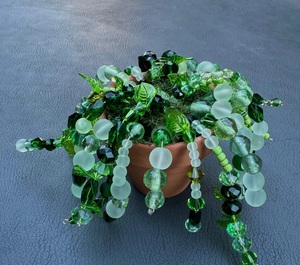 Attrape-soleil en verre fait main, design Art Déco écologique, personnalisé, avec perles, pour plantes succulentes, décoration de fenêtre - Product Image 6