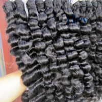 Extensions de cheveux humains bruts 100 % non traités, bouclés style Caraïbes, bouclés indiens, bouclés vietnamiens, bouclés birmans, provenant d'un seul donneur, lot de cheveux naturels