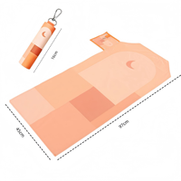 Tapis de prière portable imperméable pliable en polyester avec porte-clés pour les voyages en plein air des musulmans