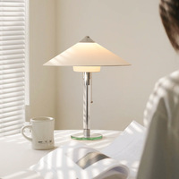 Lampu Meja Tidur Modern Minimalis Nordik Mewah dengan 3 Suhu Warna Cahaya dan Alas Kaca untuk Kamar Tidur Ruang Tamu