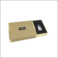Boîtes de cadeaux de parfum cosmétique de mariage élégantes et luxueuses, laminage mat, revêtement UV, doublure en éponge, ruban à nouer, gravure personnalisée