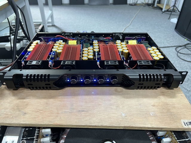 1U Class D Amplifier 4 Channel 1300W*4 Digital Power Amplifier Professional Subwoofer Stereo Sound Equipment/amplifiers/speaker