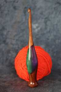 Crochets en résine et en bois faits à la main, légers, confortables, durables, pour le tricot, le crochet, le travail du fil et l'artisanat - Product Image 2