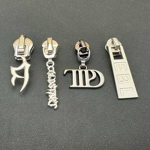 Consen Atacado Logotipo Personalizado Marca Gravado Levantar Ouro Prata Hoodie Metal <span class=keywords><strong>Zipper</strong></span> Puller para Saco De Roupas - Product Image 6