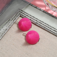 Pince à cheveux personnalisée en forme de corne de vache en résine colorée délicate pour décoration de cheveux de fête pour femmes