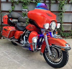 Harley-Davidson Road Glide de 1600 cc, Motocicleta Cruiser de Turismo Premium Fabricada en EE. UU. para Viajes Deportivos y de <span class=keywords><strong>Ocio</strong></span>, Extremadamente Potente - Product Image 6