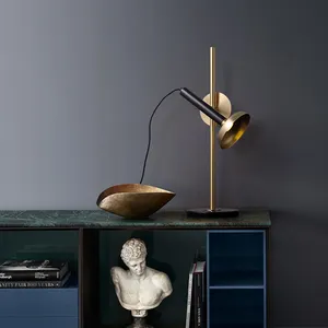 畅销产品可调角度可爱铜客厅装饰现代立立Led黄铜台灯
