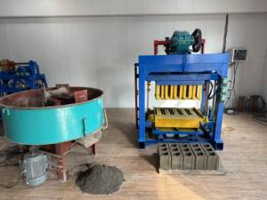 Los usuarios extranjeros favorecen la maquinaria de fabricación de ladrillos de cemento, como la máquina de fabricación de ladrillos huecos de 6 pulgadas. - Product Image 3