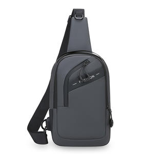 Bolso Bandolera para Hombre, Resistente al Agua, Gran Capacidad, con Puerto de Carga USB para Uso Diario, Primavera 2025 - Product Image 4