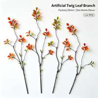 Branche de feuillage artificielle courbée aux tons automnaux pour arrangement de table style ferme et décoration de vase zen à la maison