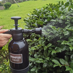 Pulverizador manual Highfog de 2L con empuñadura de pistola, regadera de plástico para jardín, para uso doméstico. - Product Image 1