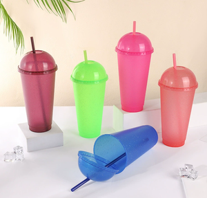 Vasos de paja en forma de paraguas de moda Vasos de helado en polvo brillante Suministro de bebidas frías para venta al por mayor. - Product Image 3