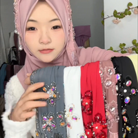 Gran Oferta Hiyab Envolvente Tipo Jersey con Borde de Borlas y Flores Elaboradas, Hecho a Mano, para Mujeres Musulmanas, Venta al por Mayor de Fábrica