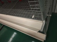Nouvelle cage d'élevage intensif pour poulets de chair en maille de fil galvanisé à 4 niveaux de type H pour volailles en chair au Kenya