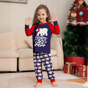 Novo Conjunto de Roupas de Natal para Família com Estampa de Urso, Conjunto de Duas Peças em Poliéster Macio para Outono - Mãe e Filha - Product Image 4