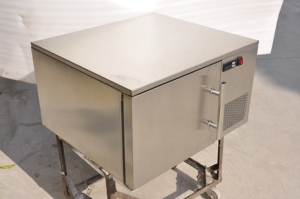 Piccolo contatore top Blast Chiller per per il Congelamento di Pesce e Pollo per uso domestico - Product Image 6