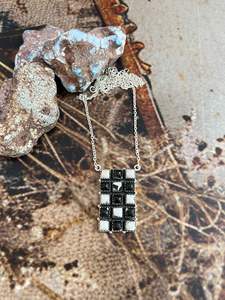 Collier en argent sterling fait main avec breloque buffle blanc pour femmes, pierre naturelle plaquée rhodium, anniversaire - Product Image 3