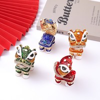 Porte-clés de voiture en alliage de zinc, style chinois créatif, danse du lion, strass, Kirin, petit pendentif, cadeau de luxe, dessin animé, vente en gros