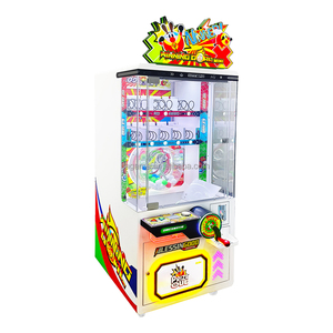 Machine d'arcade à grue miniature LEON Winning Goal, en plastique robuste, à monnayeur, interface anglaise, machine à prix à fort rendement - Product Image 1