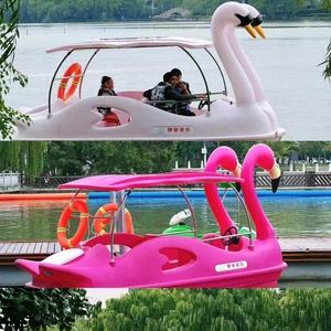Bateau de parc aquatique Grand bateau électrique à long cou en plastique LLDPE Double tête cygne flamant rose pédalo électrique bateau à pédales - Product Image 5