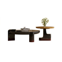 Table basse en dalle de pierre minimaliste italienne : une table basse ronde luxueuse et artistique pour le salon
