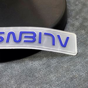 Patch PVC personnalisé avec logo, étiquette en silicone souple 3D en relief, patchs PVC avec velcro, conçus pour être thermocollés ou pressés à chaud sur les casquettes - Product Image 3
