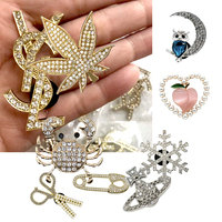 Breloques de luxe en métal, perles et diamants pour sabots, accessoires de décoration, pendentifs, strass étincelants, breloques de créateur en métal pour femmes