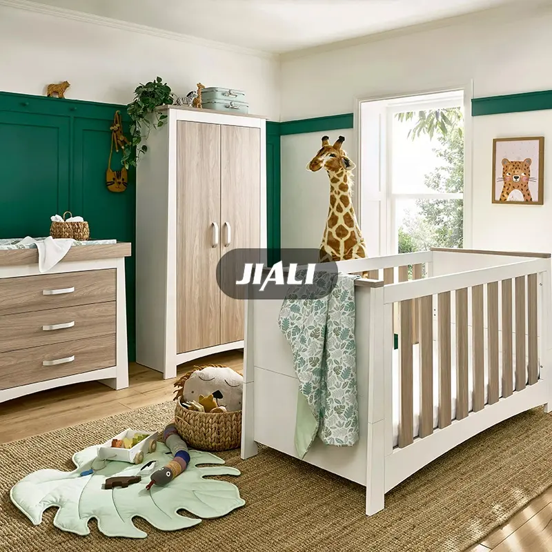 White Cute Pattern Child Safty Bed Side Frame Safe Solid Wood Baby Bed Baby Bedroom Furniture Small Beside Baby Cot Bed Crib