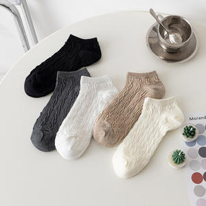 5 çift/grup çorap kadın kısa ayak bileği düşük kesim tekne çorap kiti pamuk beyaz sevimli okul yaz spor çorapları - Product Image 1