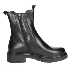 Stivaletti bassi da donna neri V49600 Slip-On stile Chelsea Design con plateau da neve in cotone in cotone crescente per l'autunno inverno - Product Image 4