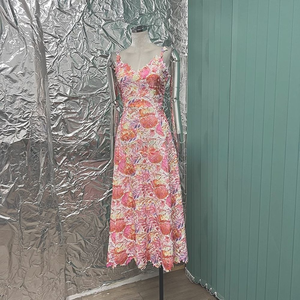 Vestito da <span class=keywords><strong>donna</strong></span> estate nuovo colorato solubile in acqua pizzo <span class=keywords><strong>fiore</strong></span> cavo ricamato appeso cinturino vestito fabbrica <span class=keywords><strong>abbigliamento</strong></span> all'ingrosso - Product Image 4