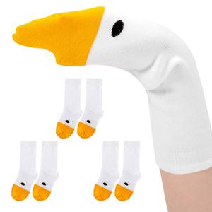 WOWEI Chaussettes fantaisie originales en forme d'animaux, cadeau, chaussettes 3D de dessin animé pour femmes, chaussettes amusantes à griffes, motif de canard blanc, chaussettes à motif marée - Product Image 2
