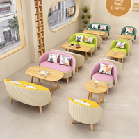 Moderne Restaurant-Möbel Tische Stühle Bäckerei-Dessertladen Hotel-Esszimmer Umweltfreundliches Holz Langlebig Schule Wohnzimmer