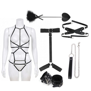 Ensemble SM : Menottes en cuir, Bâillon d'entraînement, Pinces à tétons, Jouets sexuels pour adultes, Ceinture de lit, Fouet, Collier, Masque, Équipement de bondage pour couple et femme - Product Image 6
